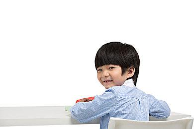 恐怖钓鱼冒险游戏《Drowned Lake》Steam页面 支持中文